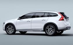 2015 Volvo V60 Cross Country