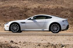 2015 Aston Martin V12 Van interior #8