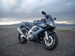 Suzuki SV1000 - When Naked Motorcycles Dress Up